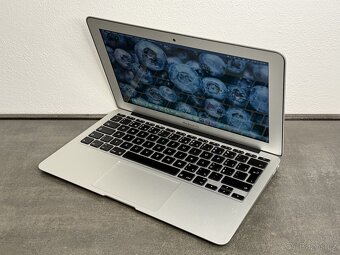 Macbook Air 11" 2013 / I5 / 4GB / 128GB - DPH - 3