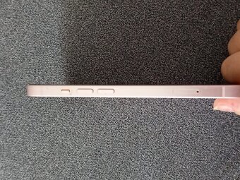 Apple iPhone 13, 128GB, růžový - 3