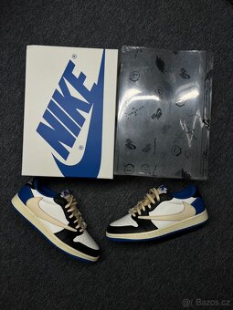Nike x Travis Scott x Fragment Air Jordan 1 Low OG SP - 3
