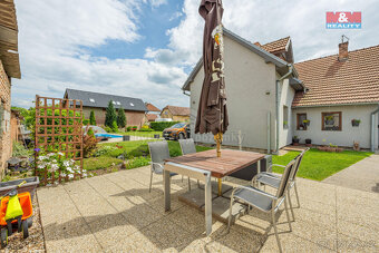 Prodej rodinného domu 6+kk, 180 m², Čečelice, ul. Hřbitovní - 3