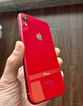 iPhone XR 64GB (Product RED) - 3