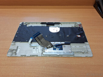 HP 15s-fq3911nc - palmrest s klávesnicí a touchpadem - 3
