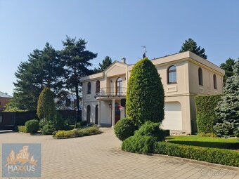 Pronájem luxusní vily 5+1/T (243 m2), zahrada (382 m2), bazé - 3