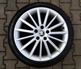 Alu kola originál Škoda Octavia III, RS 5x112 R18 Turini - 3
