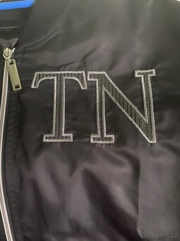 nádherný bomber Valentino - 3