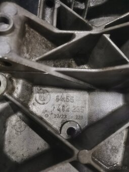 Držák klima kompresoru bmw M3 - 3