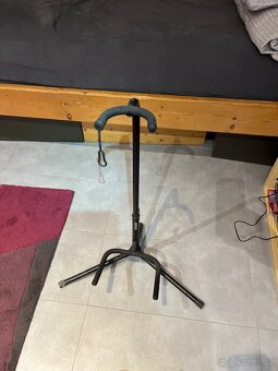 stojan na kytaru - 3