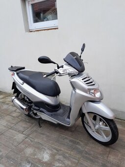 SYM HD 200i Evo, 2009 - 3