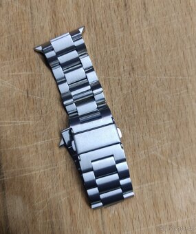 Kovový řemínek na Apple warch - 3