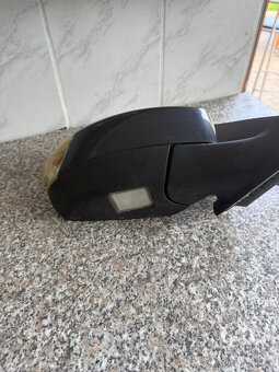 Ford Galaxy 014347  prava strana zrcadko cely od roku 2006 - 3