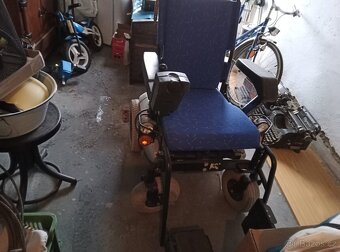 Elektrický invalidní vozík - 3