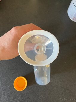 Ruční odsávačka Medela - 3