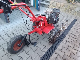 Prodám multifunkční kultivátor Mountfield - 3