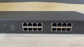 Switch TP-LINK TL-SG1016 - 3