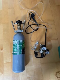 Akvarijní CO2 set s elektromagnetem a akvarijní kontrolér pr - 3