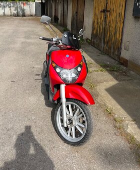 Piaggio Beverly 200 - 3