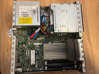 Fujitsu Esprimo D7010 – Kompaktní PC s Windows 11 - 3