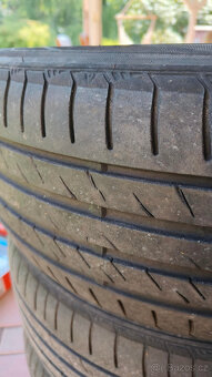 Prodám sadu 4 letních pneumatik Nexen n fera 225/50 ZR17 98W - 3