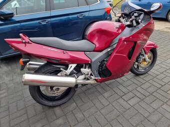 Honda CBR1100XX - 3