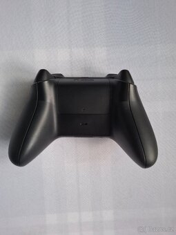 Xbox Wireless Controller Carbon Black – málo používaný - 3