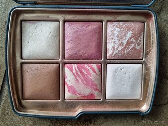 Hourglass ambient lighting edit jellyfish - 3