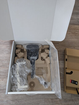 Roborock s7 MaxV Ultra s multifunční stanicí a vysoušečem - 3