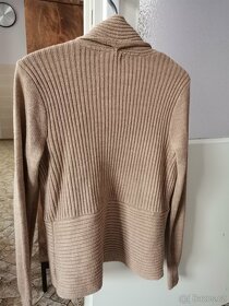 Svetřík béžový H&M bez zapínání - vel. S - 3