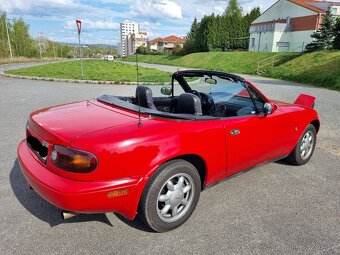 Mazda MX-5 ve verzi NA - 3