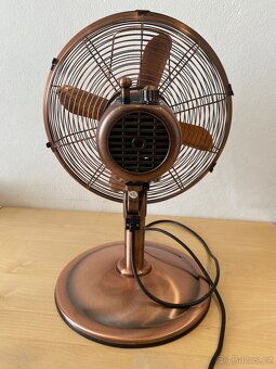 Prodám stolní větrák/ventilátor s měděným designem - 3