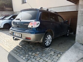 Mitsubishi Outlander 2.4 benzín 118kw rok 2003 - 3