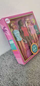 Limitovaná Edice Barbie - sada tří panenek Malibu 1971 - 3