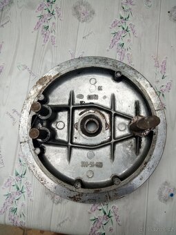 Jawa Kývačka - 3