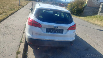 FORD FOCUS 1.6 - 3