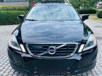 Volvo XC60 2.4 D5 4x4 5VÁLEC MANUÁL VÝHŘEV KAMERA TAŽNÉ - 3