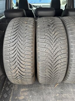 195/55R16 - 3