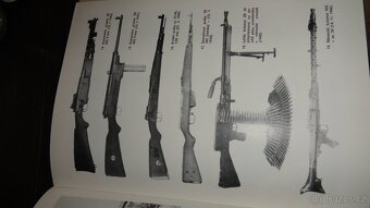 Kniha o Dějinách brněnské Zbrojovky  1939-45 - 3