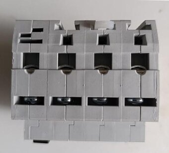 PROUDOVÝ CHRÁNIČ - 3