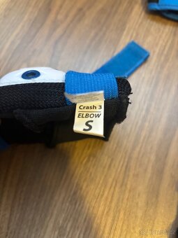 Chrániče na inline bruslení S (+jedny navíc M) - 3