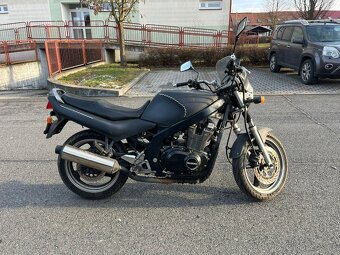 Suzuki GS 500E - 3