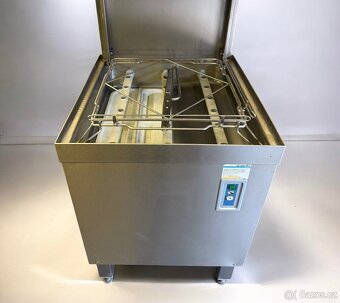Myčka kapotová / průběžná Winterhaltelr GS501 - po servisu - 3