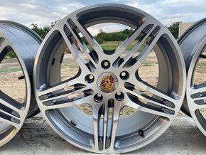 ALU R 19 Porshe Panamera - 3