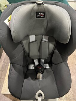 Autosedačka Britax Römer dualfix - 3