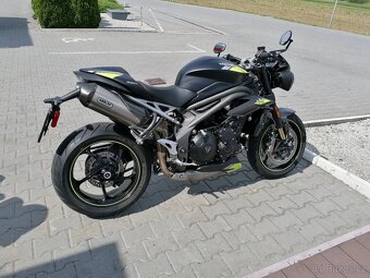TRIUMPH Speed Triple RS 1050 - 3