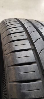 Jako nové 215/60/17 Nexen NFera Primus, DOT 3523, 7.4mm. - 3