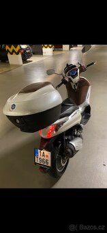 PIAGGIO BEVERLY 300 ie - 3