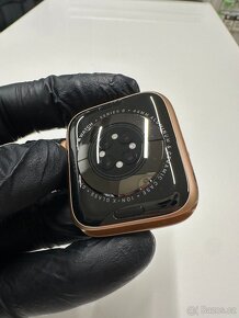 Apple Watch Series 6 GPS Gold, 44mm - 3
