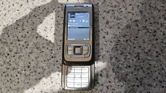 Nokia E65, volná na všechny operátory. - 3