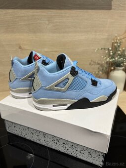 Air Jordan 4 Retro University Blue - 3