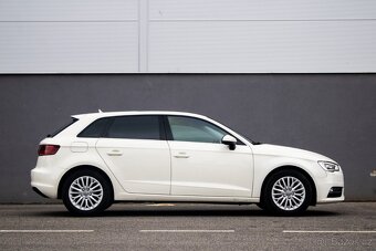 Audi A3 Sportback - 3