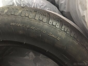 Prodám zimní pneu pirelli 225/55/17 - 3